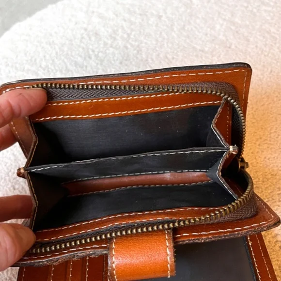 Patricia Nash Chiara Floral Design - Picture 8 of 10